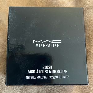 New in box MAC blush
